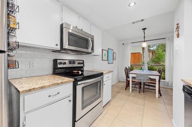 9100 Mountain Ridge DR 5C, Austin, TX 78759