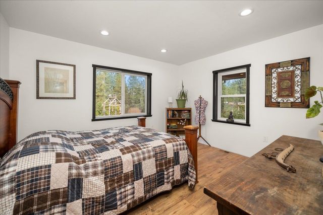 7908 S Carnation Rd, Spokane, WA 99224