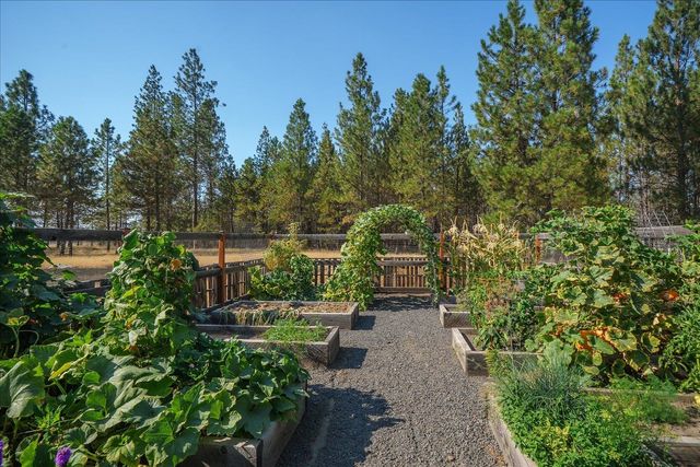 7908 S Carnation Rd, Spokane, WA 99224