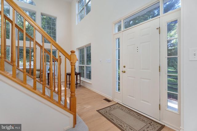 102 TREYMORE CT, Pennington, NJ 08534