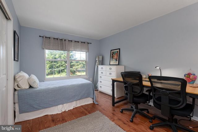 102 TREYMORE CT, Pennington, NJ 08534