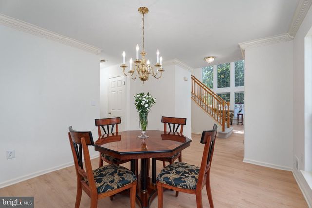 102 TREYMORE CT, Pennington, NJ 08534