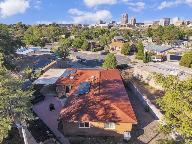 712 Tranquilino Court NE, Albuquerque, NM 87102