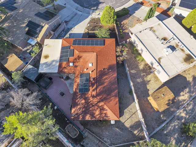 712 Tranquilino Court NE, Albuquerque, NM 87102