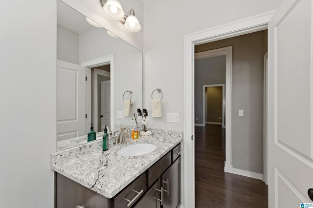 417 GLEN IRIS CIRCLE, Pelham, AL 35124