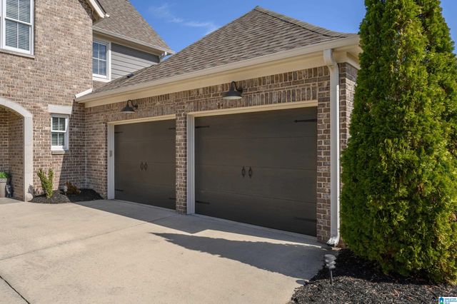 417 GLEN IRIS CIRCLE, Pelham, AL 35124