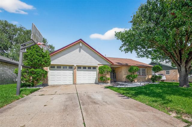 413 S Crockett Street, Deer Park, TX 77536