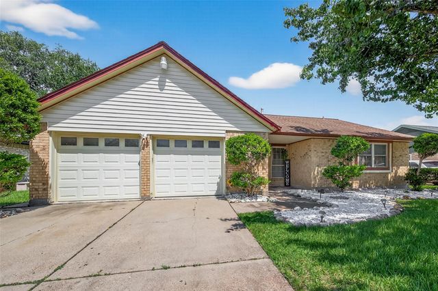 413 S Crockett Street, Deer Park, TX 77536