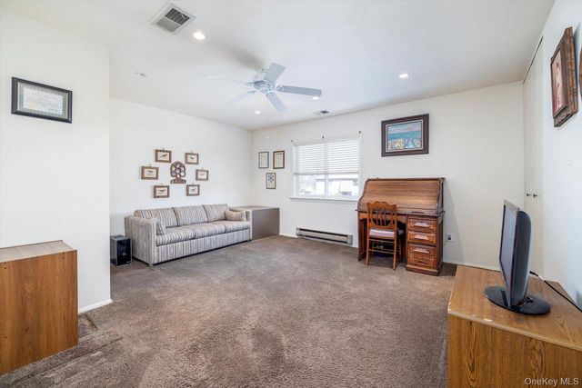 100 Daly Boulevard 408, Oceanside, NY 11572