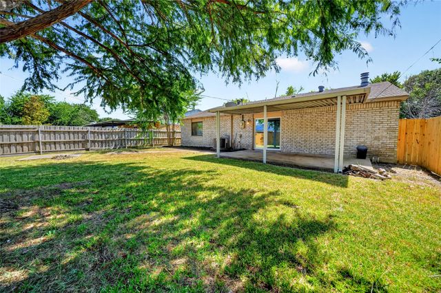524 Woodcrest Way, Forney, TX 75126