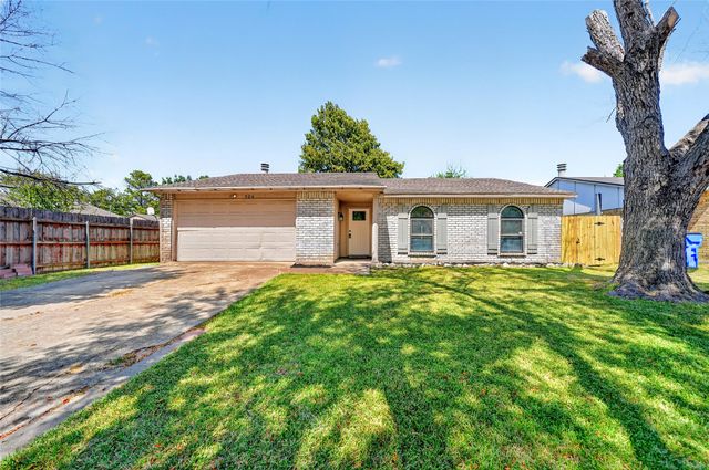 524 Woodcrest Way, Forney, TX 75126