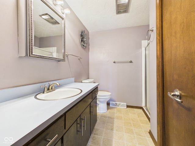 3927 Colbrook Road, Anderson, IN 46012