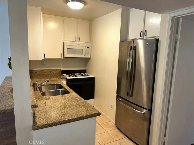 7101 Farralone Avenue 142, Canoga Park, CA 91303