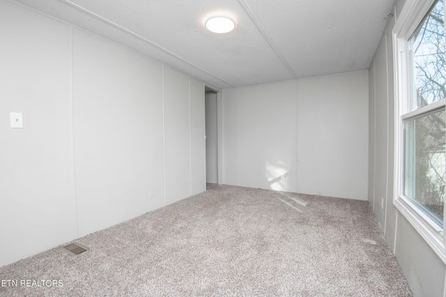 350 Kagley Drive, Lenoir City, TN 37772