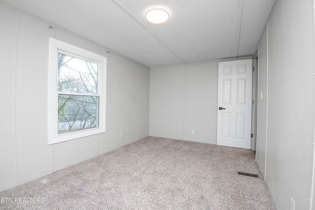 350 Kagley Drive, Lenoir City, TN 37772