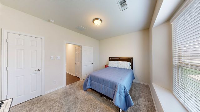 104 Balsam Drive, Red Oak, TX 75154