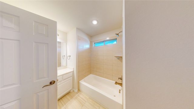 104 Balsam Drive, Red Oak, TX 75154