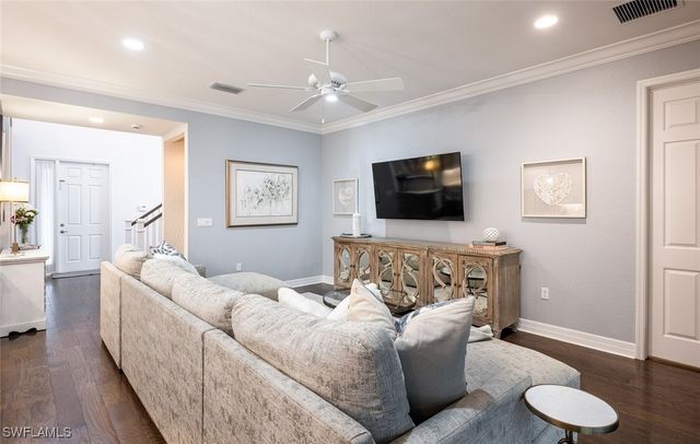 13808 LUNA DR, Naples, FL 34109