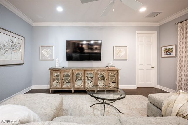 13808 LUNA DR, Naples, FL 34109