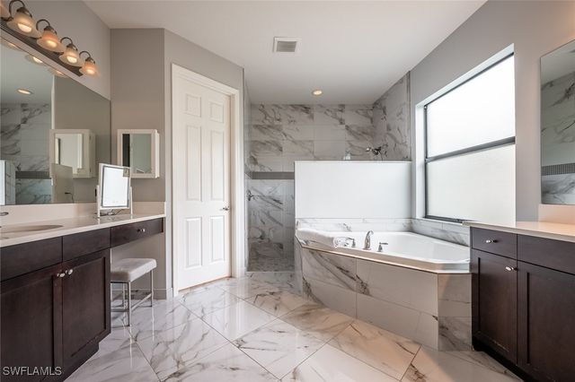 13808 LUNA DR, Naples, FL 34109