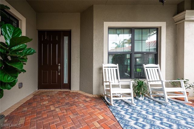 13808 LUNA DR, Naples, FL 34109