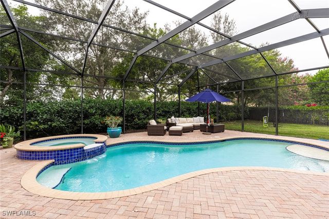 13808 LUNA DR, Naples, FL 34109