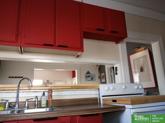 652 W 5th Street, York, NE 68467