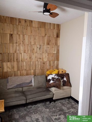 652 W 5th Street, York, NE 68467