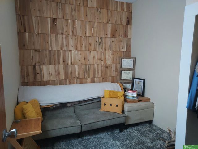 652 W 5th Street, York, NE 68467