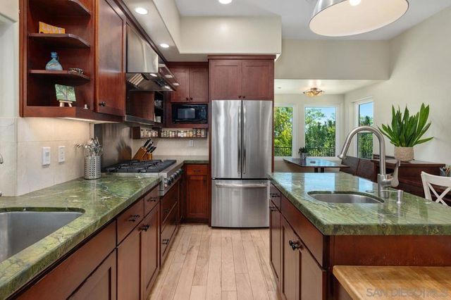 17035 Rio Maria Rd, Lakeside, CA 92040