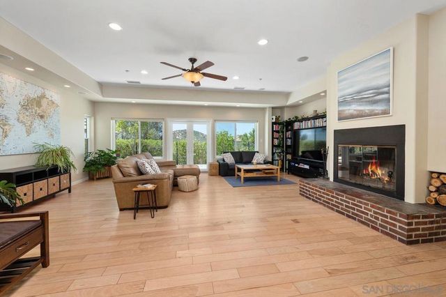 17035 Rio Maria Rd, Lakeside, CA 92040
