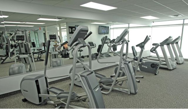 555 S Old Woodward Avenue 1207, Birmingham, MI 48009