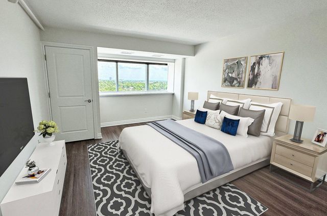 555 S Old Woodward Avenue 1207, Birmingham, MI 48009