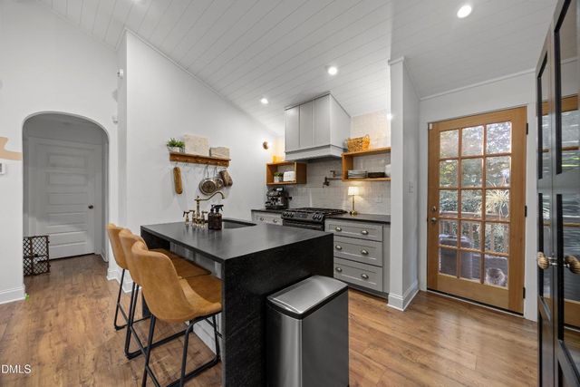 1020 E Jones Street, Raleigh, NC 27601