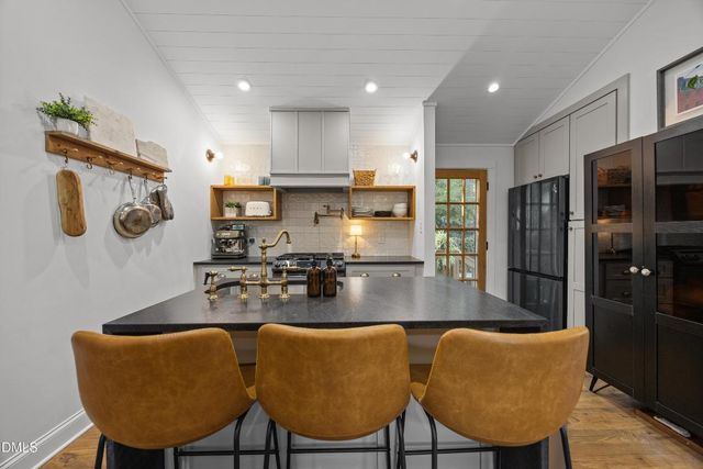 1020 E Jones Street, Raleigh, NC 27601