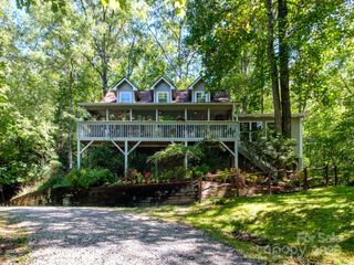 180 Blossom Road, Brevard, NC 28712
