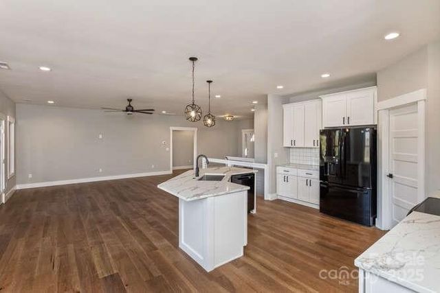 105 Sheila Wynne Drive 8, Fletcher, NC 28732