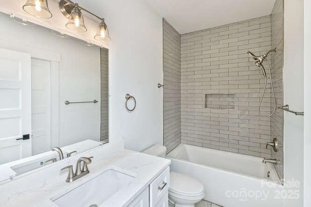 105 Sheila Wynne Drive 8, Fletcher, NC 28732