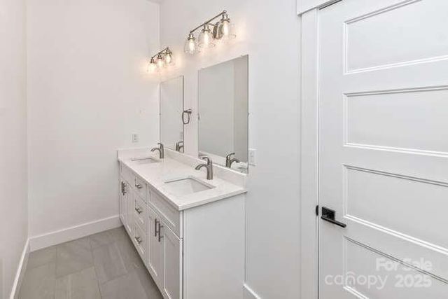 105 Sheila Wynne Drive 8, Fletcher, NC 28732