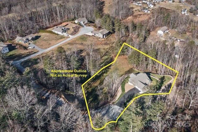 105 Sheila Wynne Drive 8, Fletcher, NC 28732