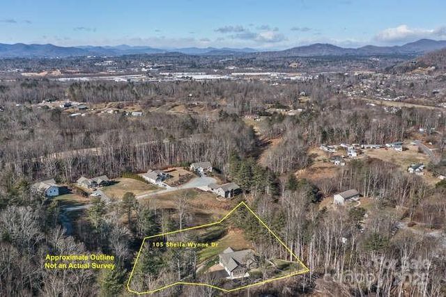 105 Sheila Wynne Drive 8, Fletcher, NC 28732