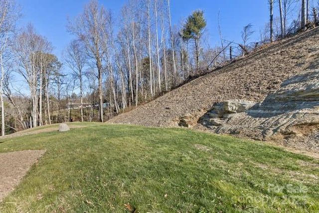 105 Sheila Wynne Drive 8, Fletcher, NC 28732