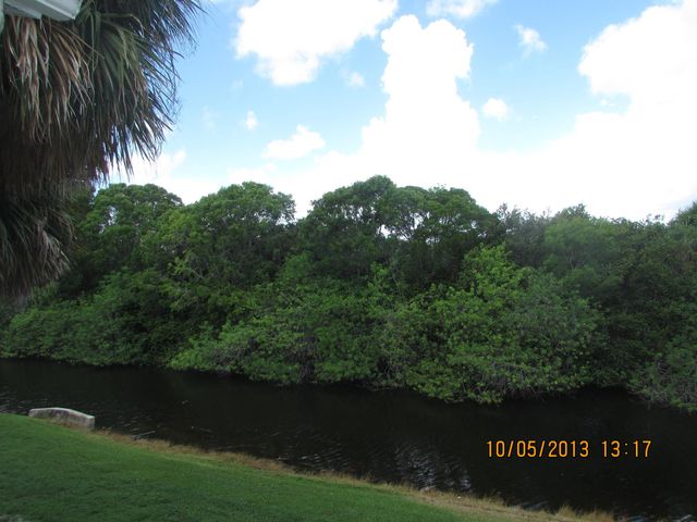 1141 Lake Victoria Drive F, West Palm Beach, FL 33411