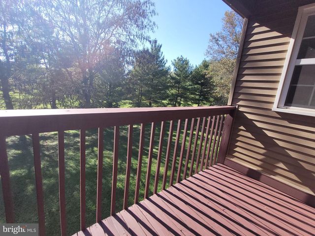 211 DEAN DR, Perkasie, PA 18944