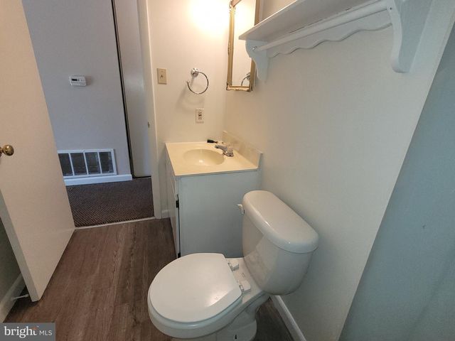 211 DEAN DR, Perkasie, PA 18944