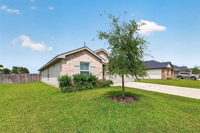 1143 Buffalograss Trail, Sealy, TX 77474