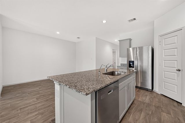 1143 Buffalograss Trail, Sealy, TX 77474