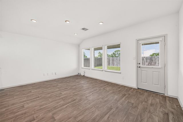 1143 Buffalograss Trail, Sealy, TX 77474