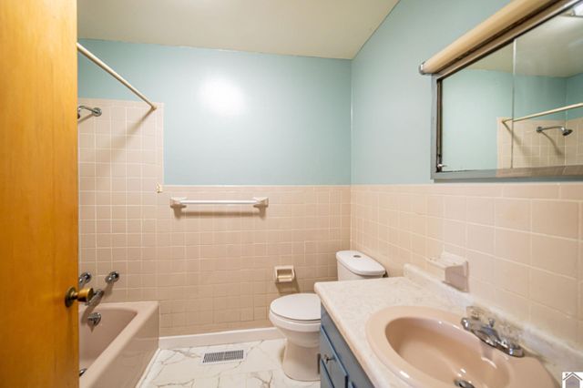 860 Bryant Ford Rd., Paducah, KY 42003