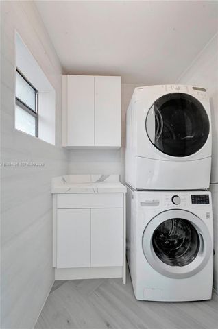 3744 NE 167th St 43, North Miami Beach, FL 33160